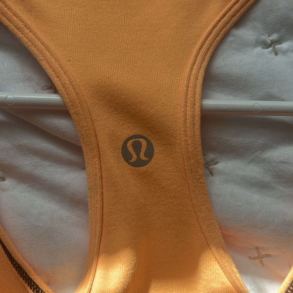 LULULEMON - Picture 3 of 3
